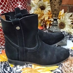 Frye & Co. Booties